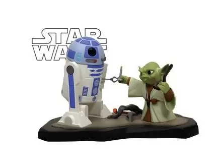 Maquette - Animated Yoda and R2-D2