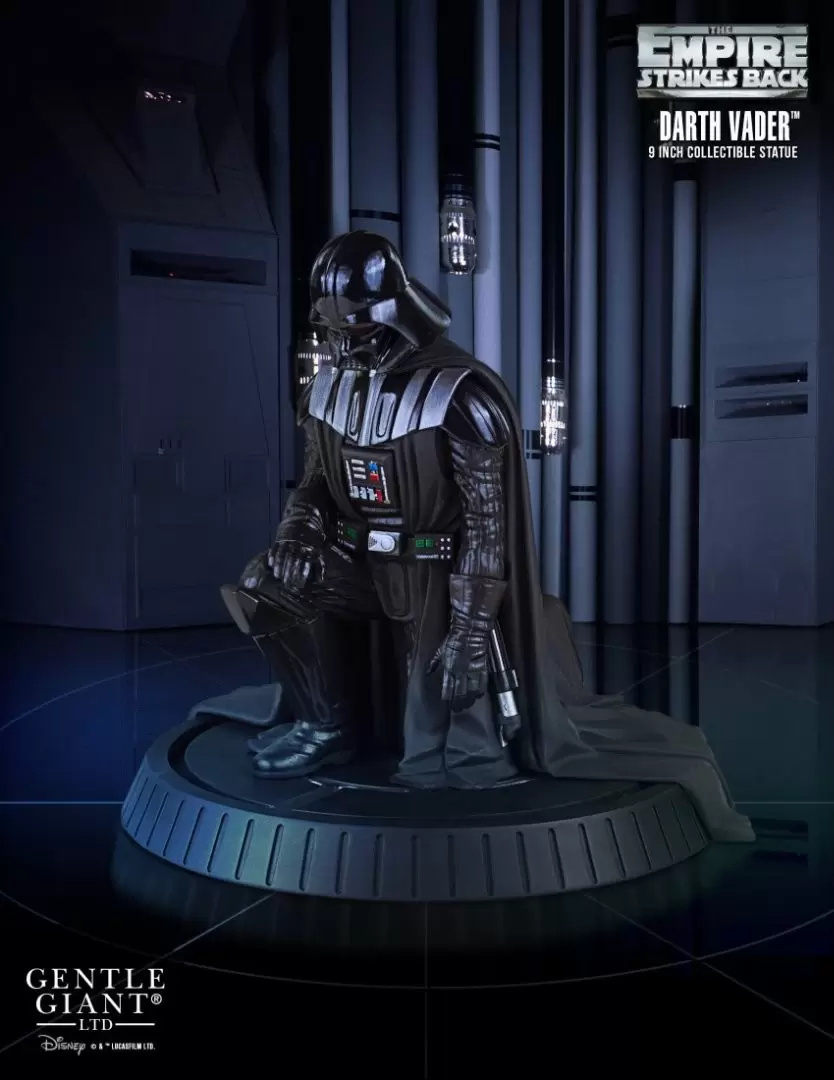 Gentle Giant Statue - Darth Vader Kneeling