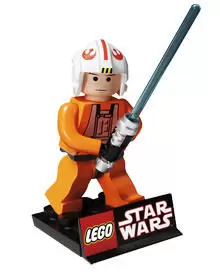 Gentle Giant Statue - Lego Luke Skywalker