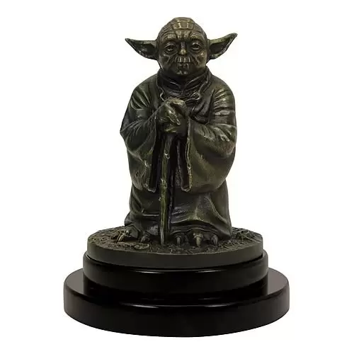 Gentle Giant Statues - Yoda Bronze