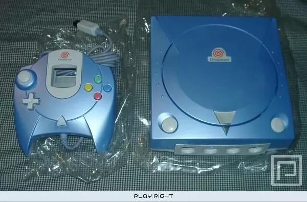Dreamcast Stuff - Dreamcast Console Pearl Blue