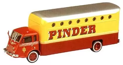 Univers du cirque Pinder-Jean Richard - Le camion loge des artistes - RENAULT R 4220
