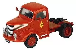 Univers du cirque Pinder-Jean Richard - Le camion UNIC - tracteur de la semi remorque cuisine - 1/64