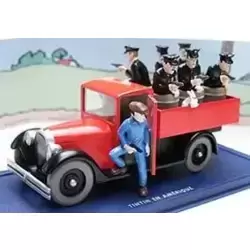 Le camion de police de Tintin en Amérique