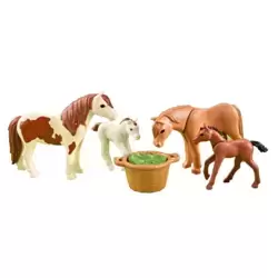 Poneys avec poulains