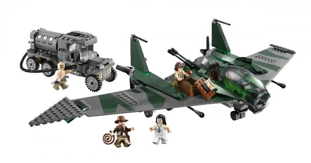 LEGO Indiana Jones - Fight on the Flying Wing
