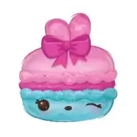 Madelyn Macaron