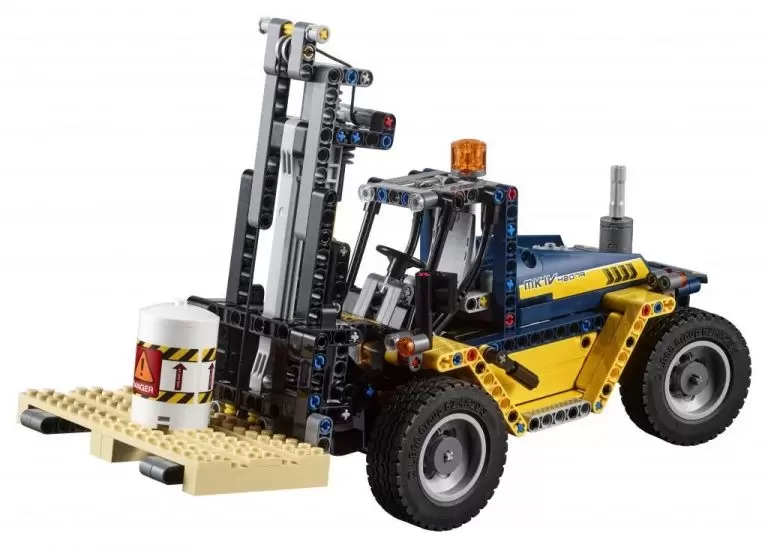 LEGO Technic - Heavy-Duty Forklift