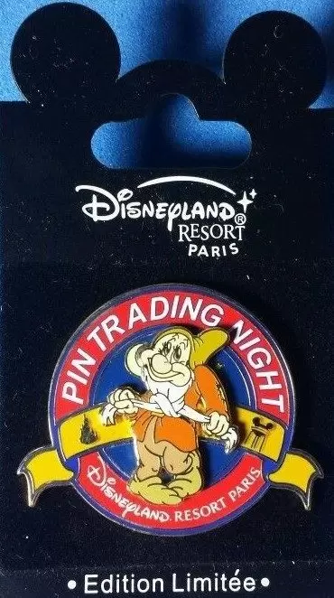 Disney - Pin Trading Night - Bashful