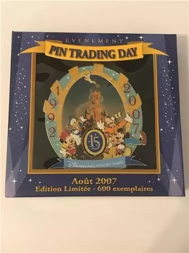 Disney - Pin Trading Day - Jumbo Trading Day 2007