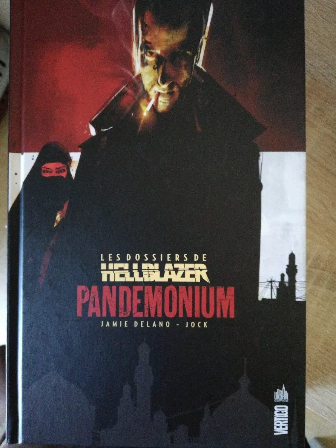 John Constantine - Hellblazer - Les dossiers de HELLBLAZER - Pandemonium