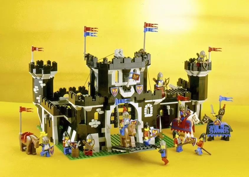 LEGO Castle - Black Monarch\'s Castle