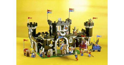 lego black monarch's castle