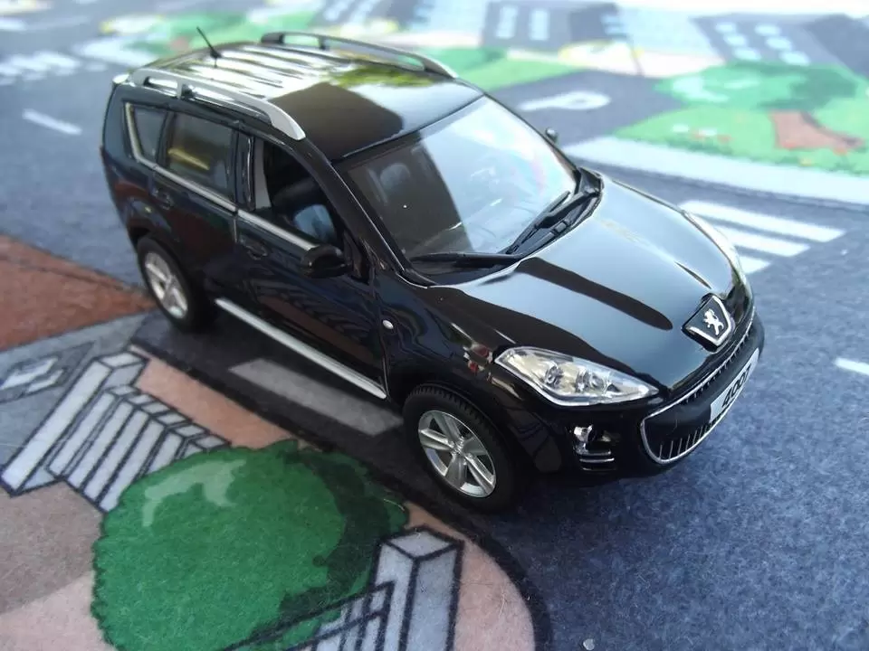 Norev Collection - Peugeot 4007
