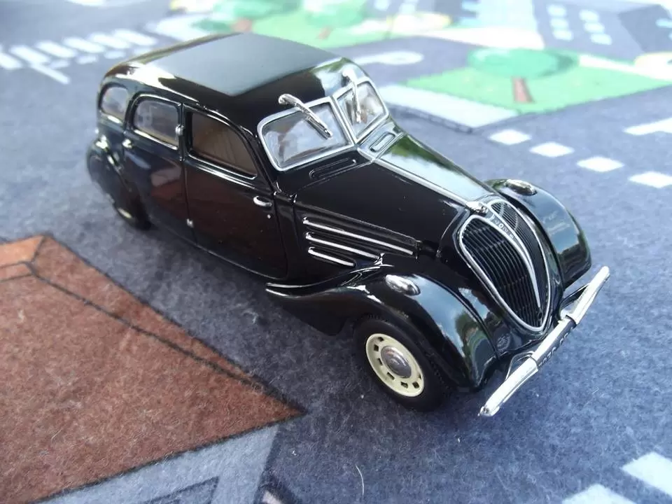 Norev Collection - Peugeot 402 berline