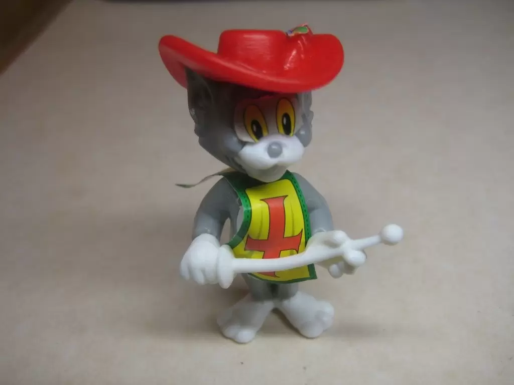 Tom & Jerry - 1993 - Tom red musketeer