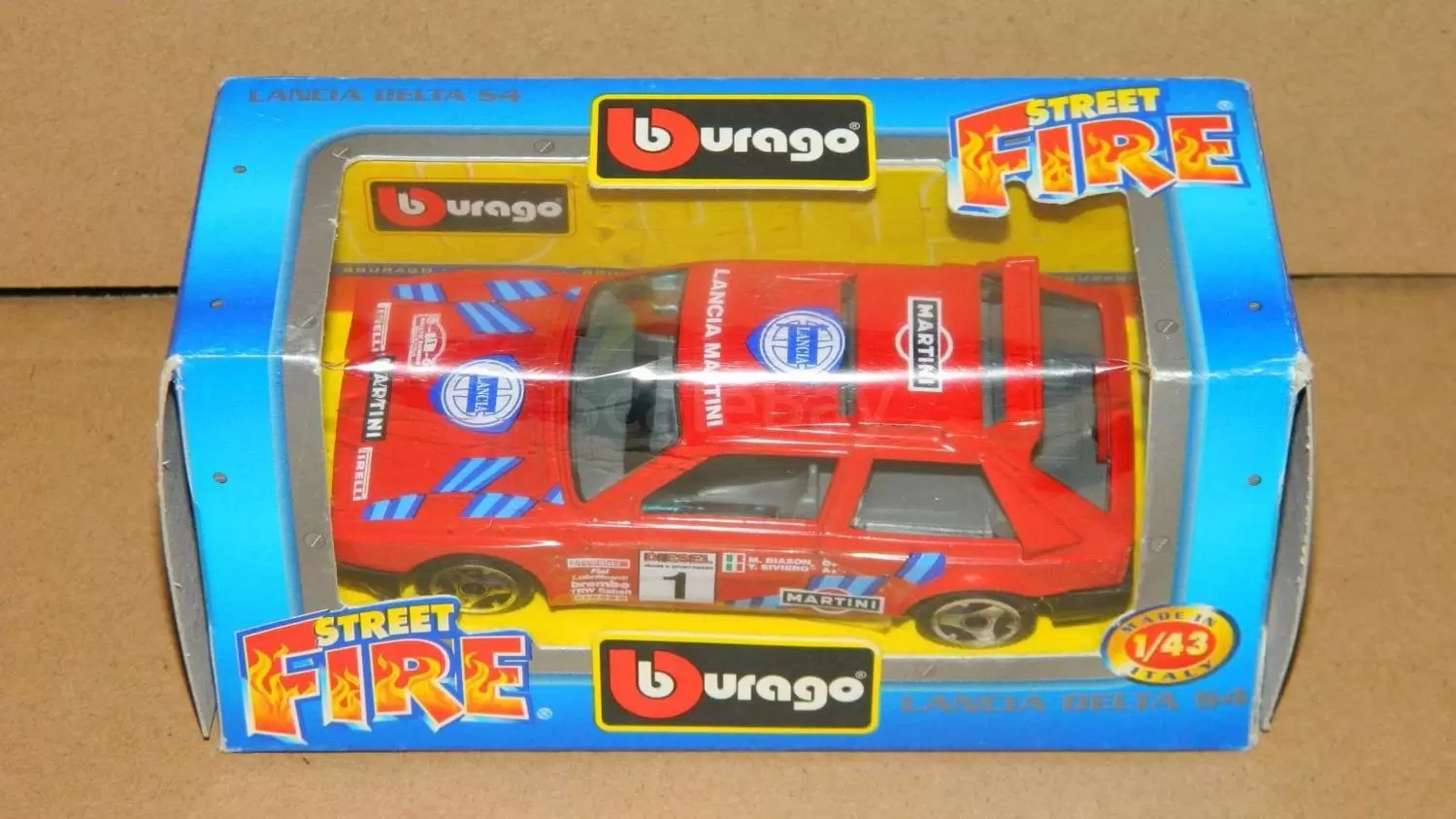 Bburago 1/43e - LANCIA Delta S4 #1 Rally (Rouge)