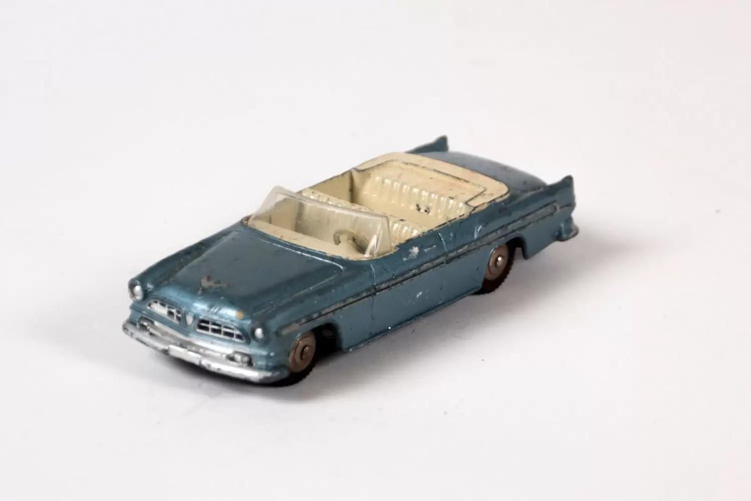 Vintage Dinky Toys - CHRYSLER New Yorker (Bleu)