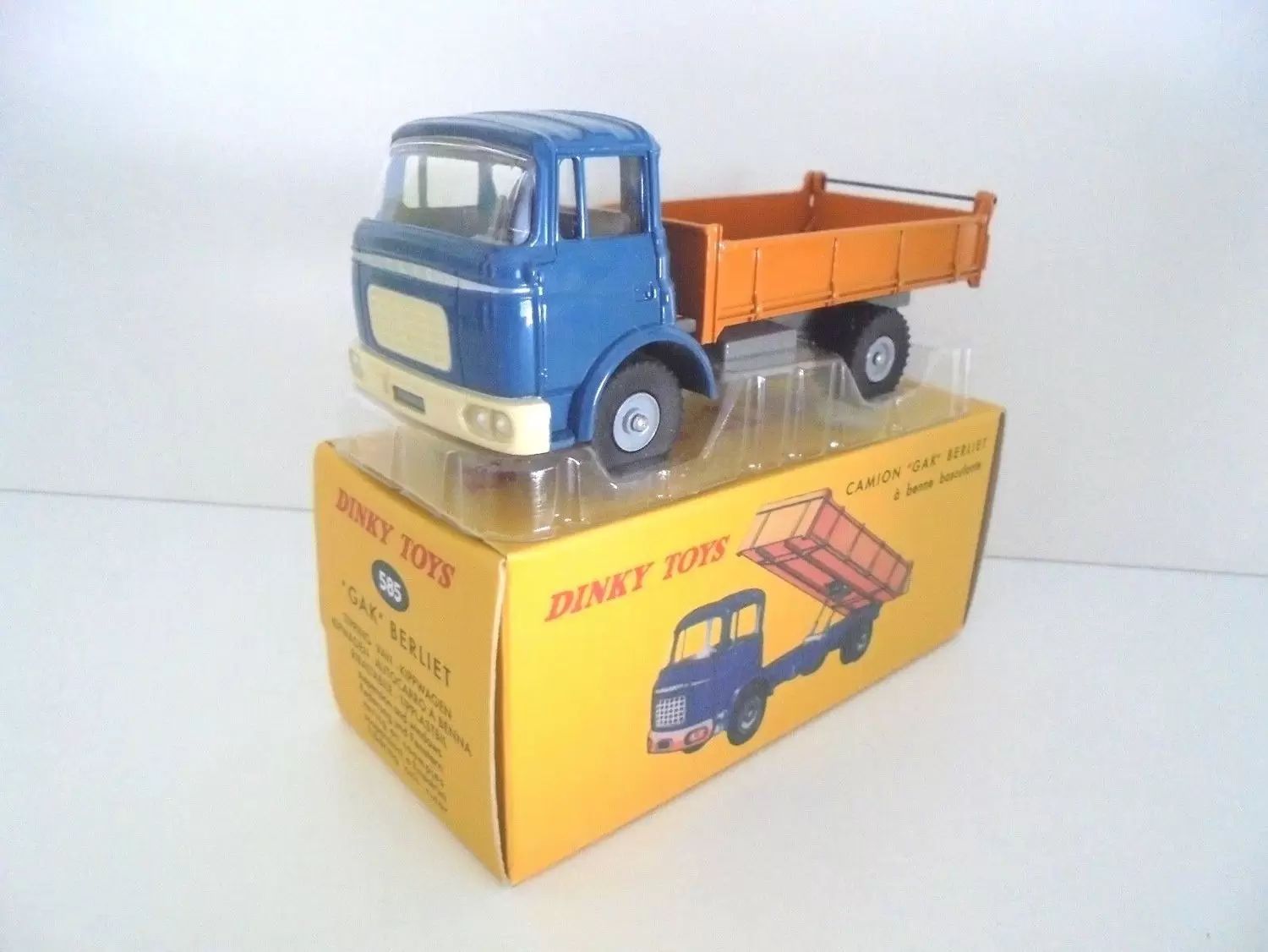 Atlas - Classic Dinky Toys Collection - GAK BERLIET à Benne Basculante (Bleu - Orange)