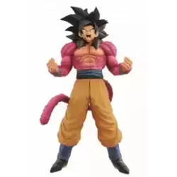 Son Goku SSJ4 Master Piece