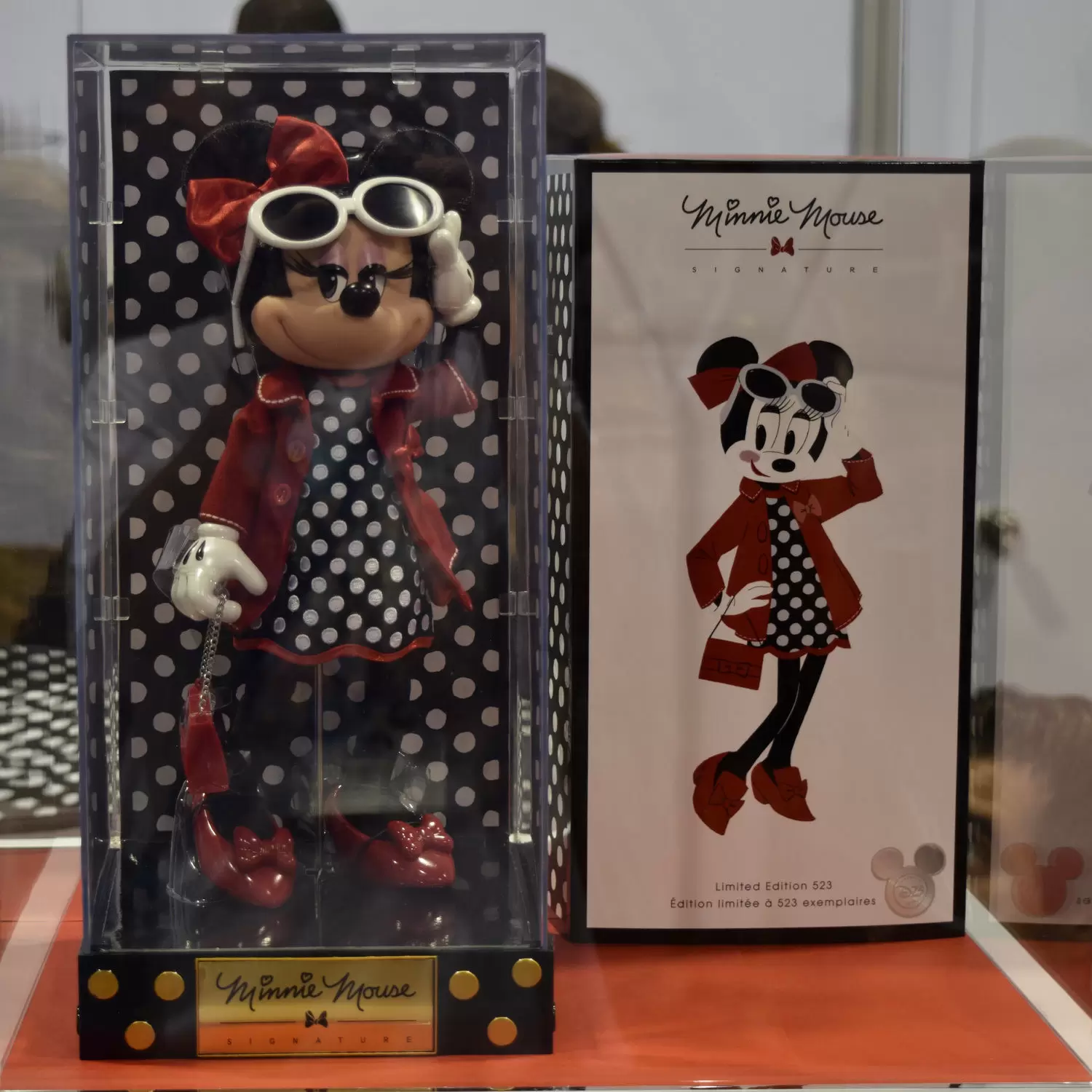 Minnie Signature D23 Trendy - Minnie Mouse Signature doll