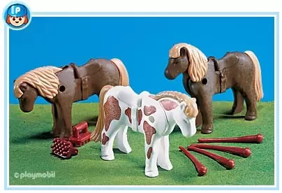 Playmobil Fermiers - 3 poneys et accessoires