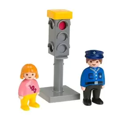 Policier, Enfant et Feu de circulation