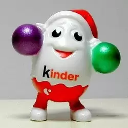 Noël  2013 - Kinderino avec boule de noël