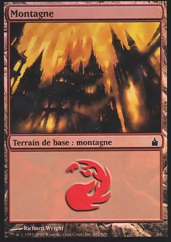Ravnica : la cité des guildes - Montagne Foil