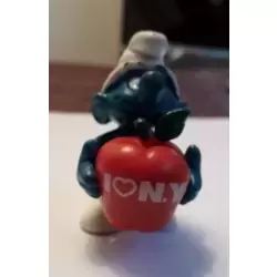 Smurf with red apple 