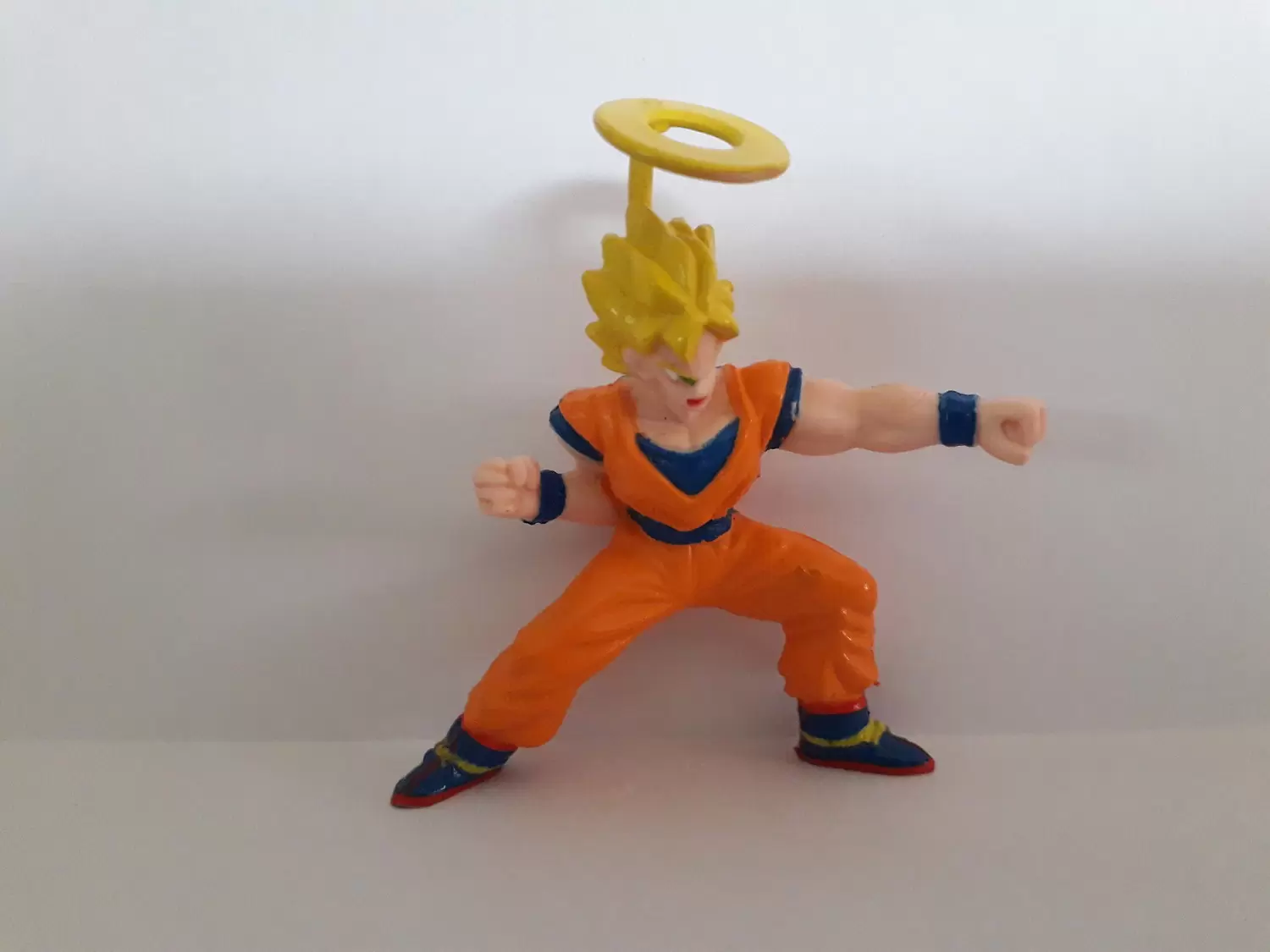 AB TOYS « Les Super Guerriers » ( FRANCE) - Super Saiyan Goku with halo