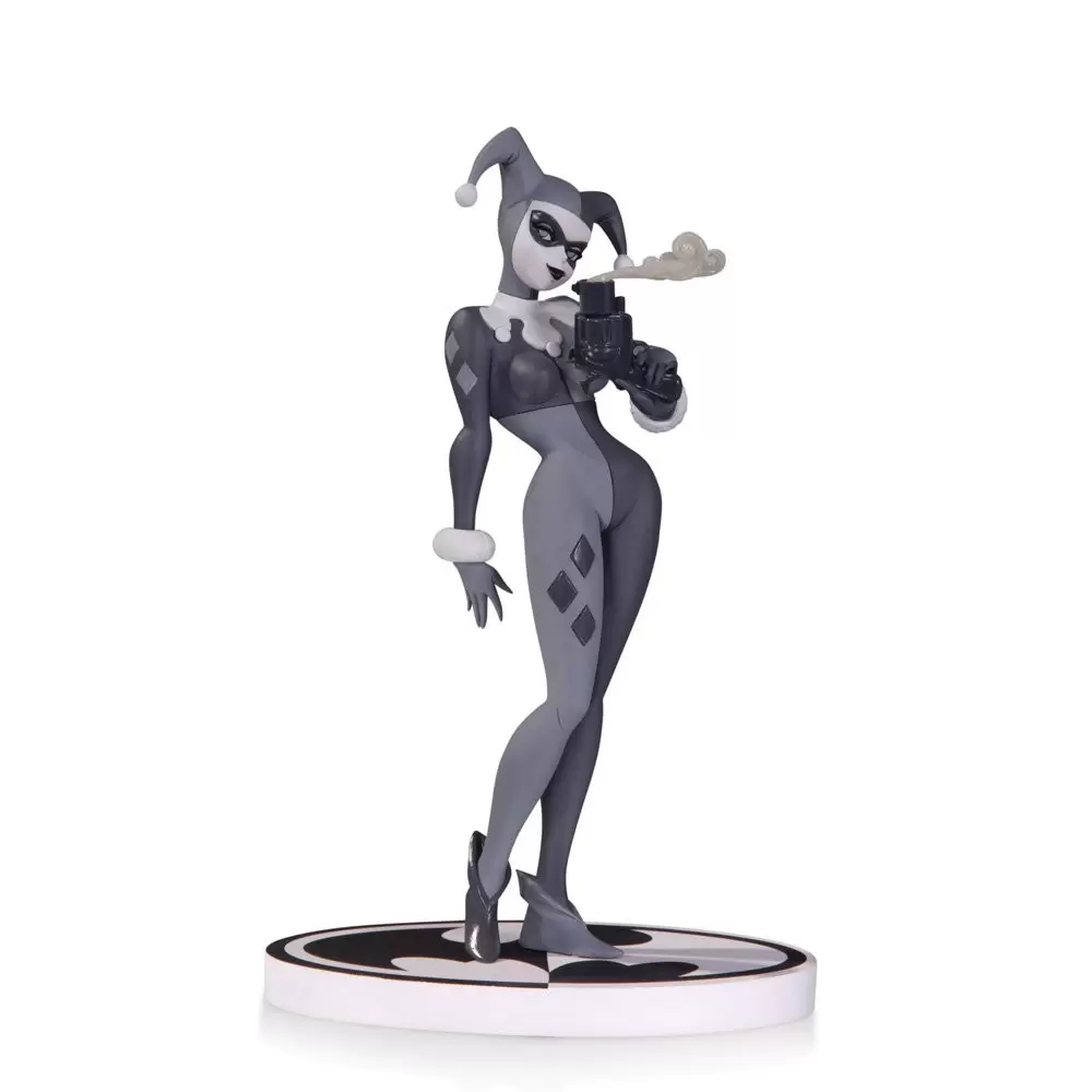 DC Collectibles Statues - BLACK & WHITE HARLEY QUINN SECOND EDITION