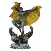 Batgirl - Premium Format Figure