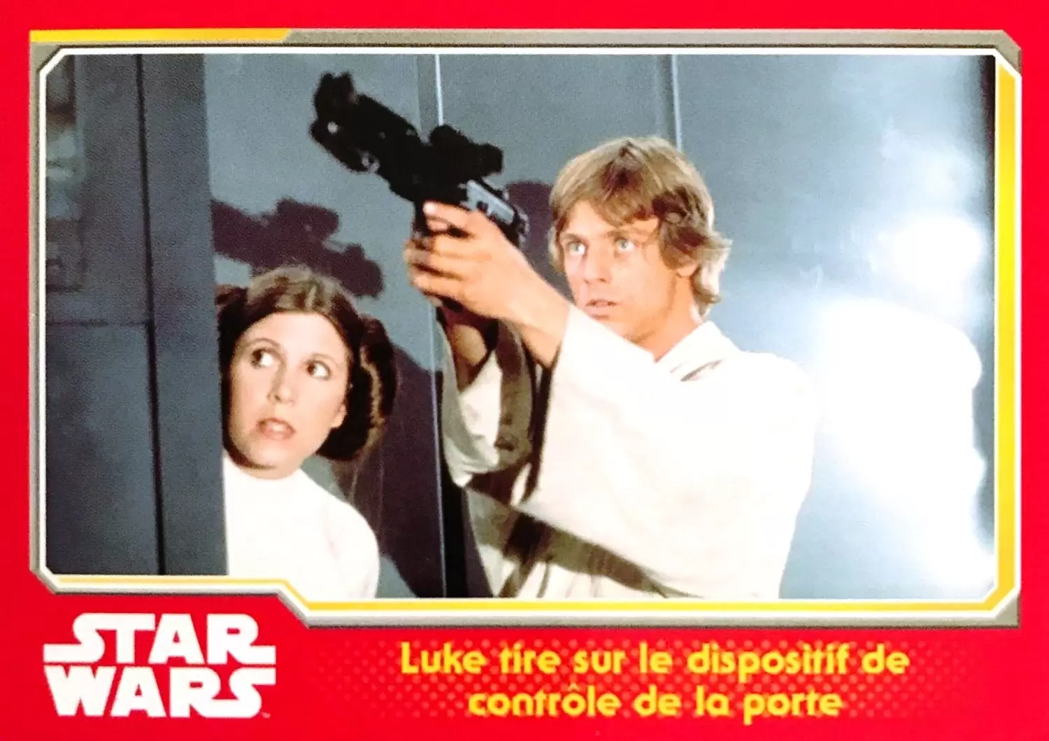 Topps - Voyage vers Star Wars : Le réveil de la force - Luke tire sur le dispositif de contrôle de la porte
