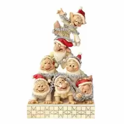 Seven Dwarfs Pyramide