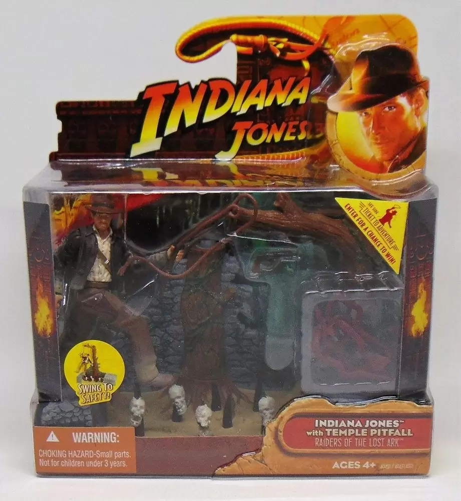 Indiana Jones - Hasbro - Raiders of the Lost Ark - Indiana Jones with Temple Pitfall