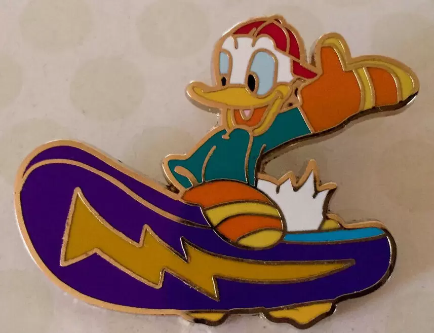Disneyland Paris - Refresh - Donald Snowboard