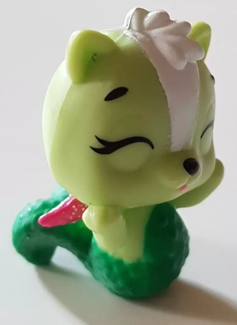 Hatchimals Colleggtibles Saison 5 Mermal Magic - Mer-Skunkle Green
