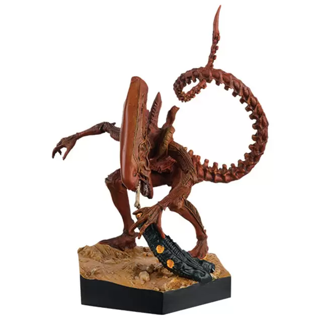 The Alien & Predator Figurine Collection - Red Xenomorph