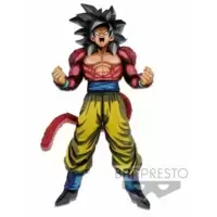 Goku SSJ4 Super Master Stars Piece Manga Dimensions