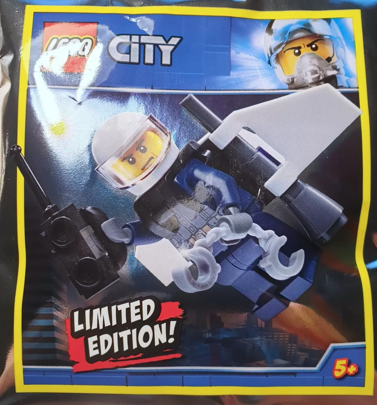 LEGO CITY - Police officer with Jetpack