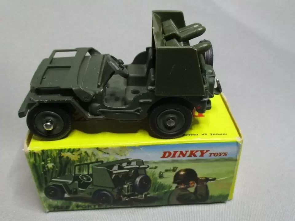Atlas - Classic Dinky Toys Collection - Jeep porte-fusées