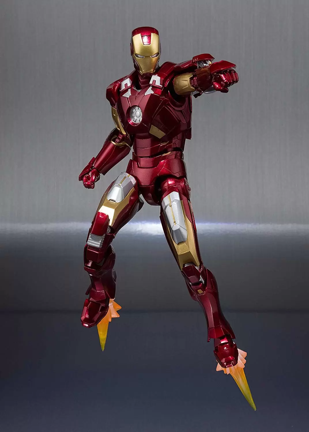 S.H. Figuarts Marvel - Iron Man Mk 7 a Hall of Armor