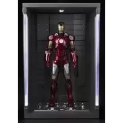 Iron Man Mark VII and Hall of Armor Set