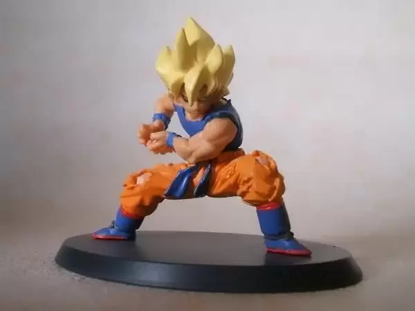 Hachette - Figurine Dragon Ball - Super Saiyan Son Goku