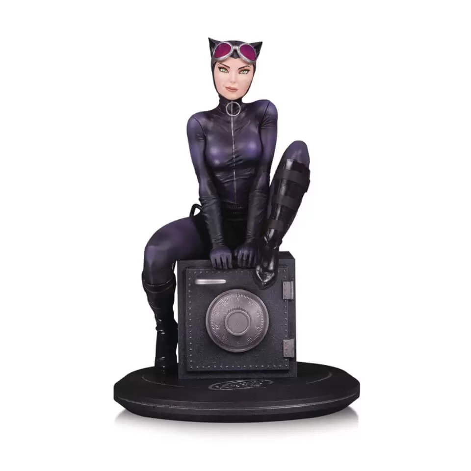 DC Cover Girls - DC Collectibles - Catwoman By Joelle Jones - Cover Girls