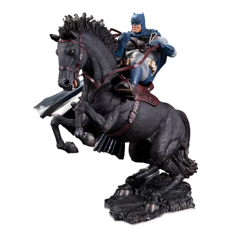 DC Collectibles Statues - Batman: The Dark Knight Returns - A Call To Arms