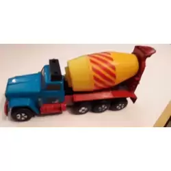 SUPER KINGS - K6 GMC CIMENT MIXER