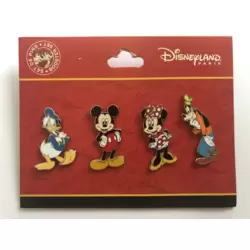 Pin Booster Mickey & Friends