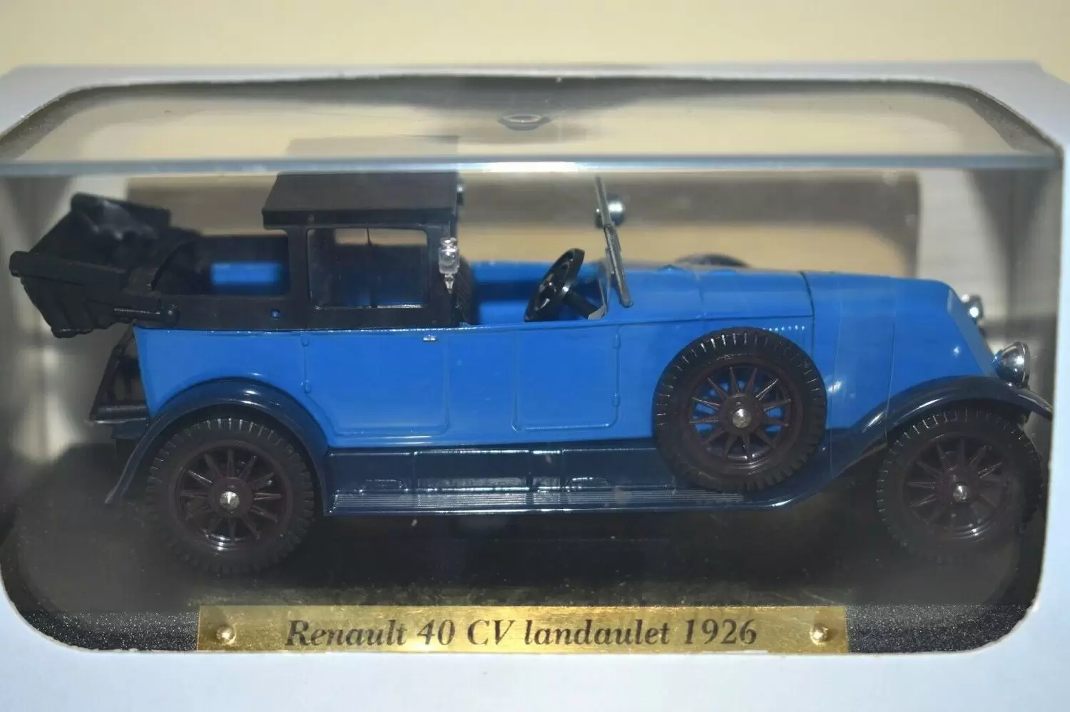 Voitures d\'Exception - Éditions Atlas - Renault 40 CV Landaulet 1926